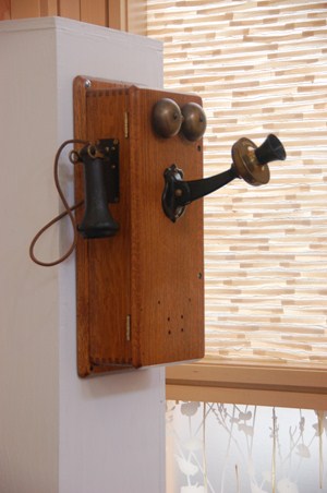 photo of vintage telephone. 