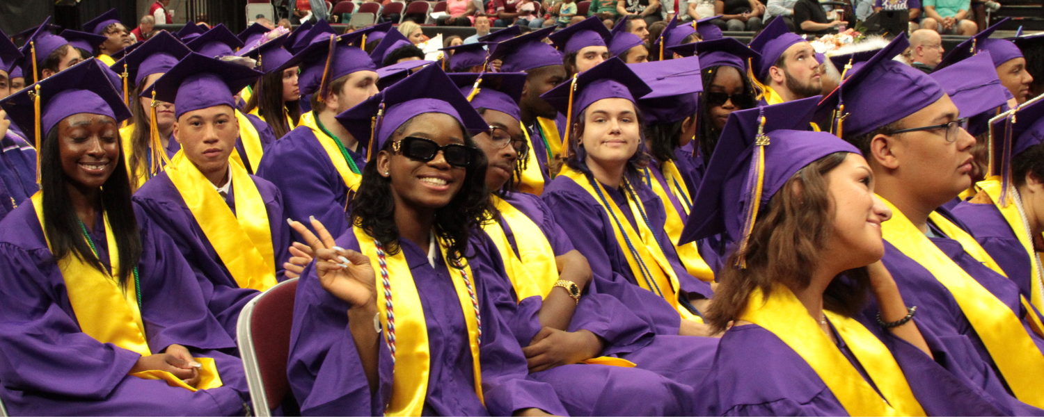 Graduates at 2023 commencement